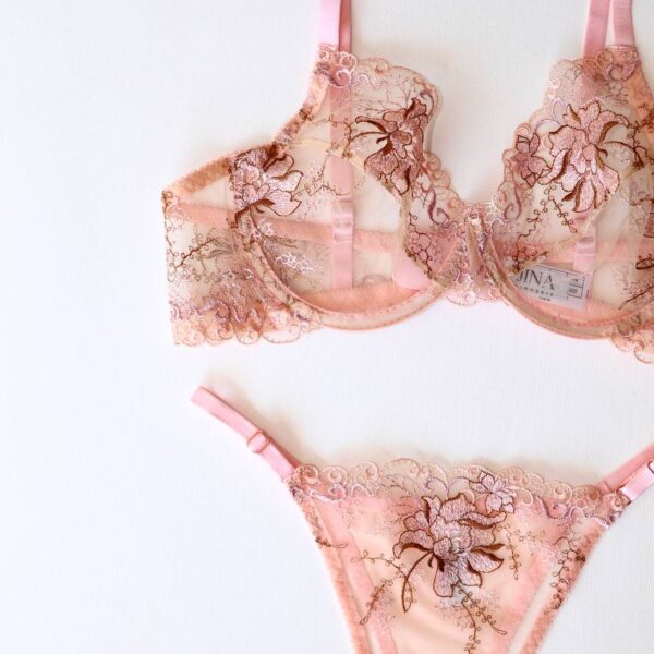 ست شورت و سوتین توری فنردار Jina ژینا گلدوزی کد 1600