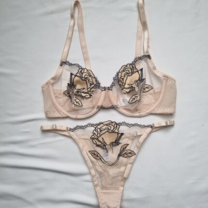 ست شورت و سوتین مدل توری فنردار  کد 217